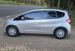 Honda Fit Automatic 2012 Silver