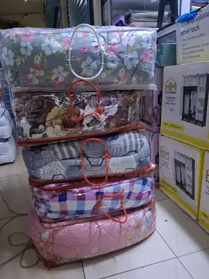 Unbinded Duvets 
Size 6x6