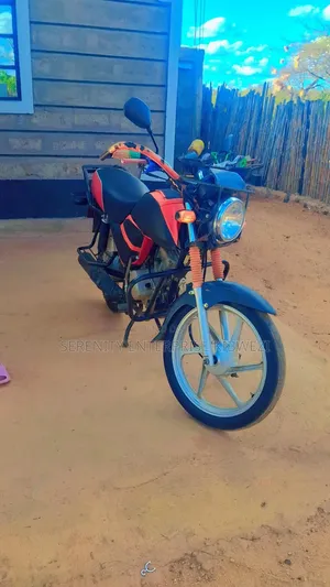 Honda XL 125 2019 Red