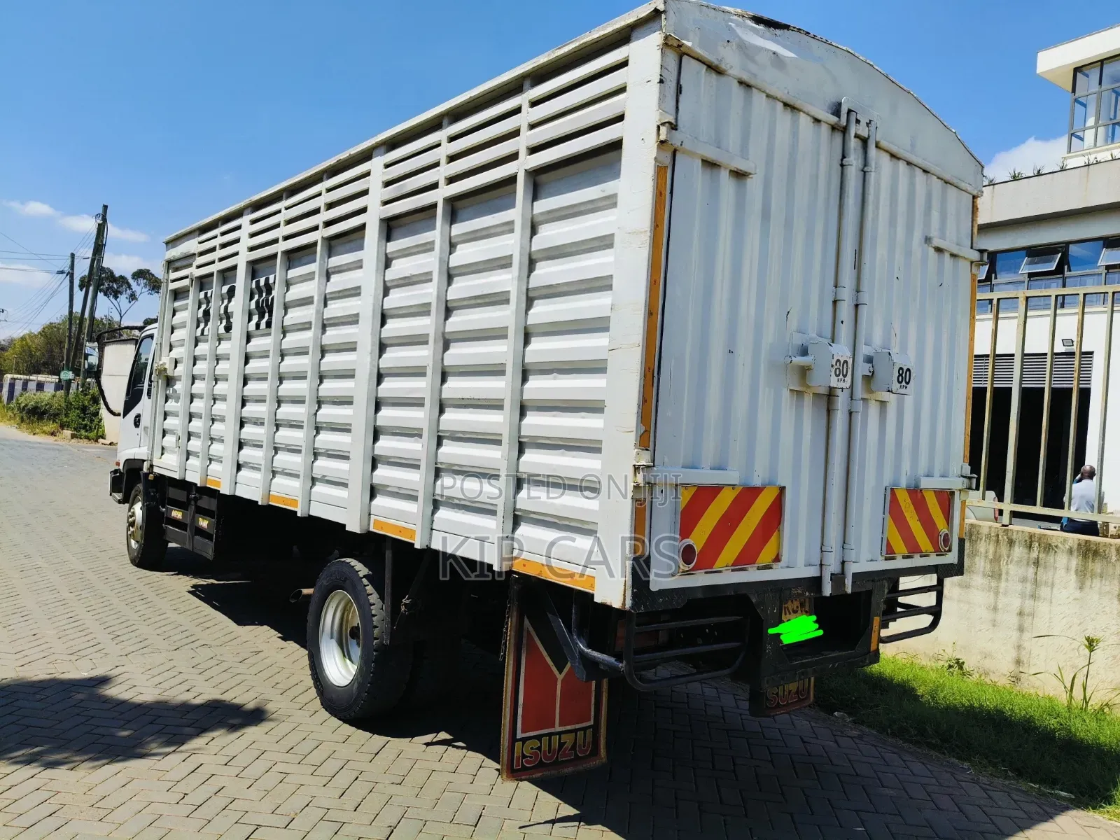 Isuzu FRR Closedbody
