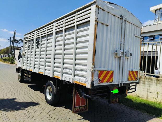 Isuzu FRR Closedbody - thumbnail 7