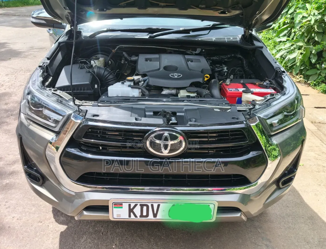 Toyota Hilux 2022 Gray