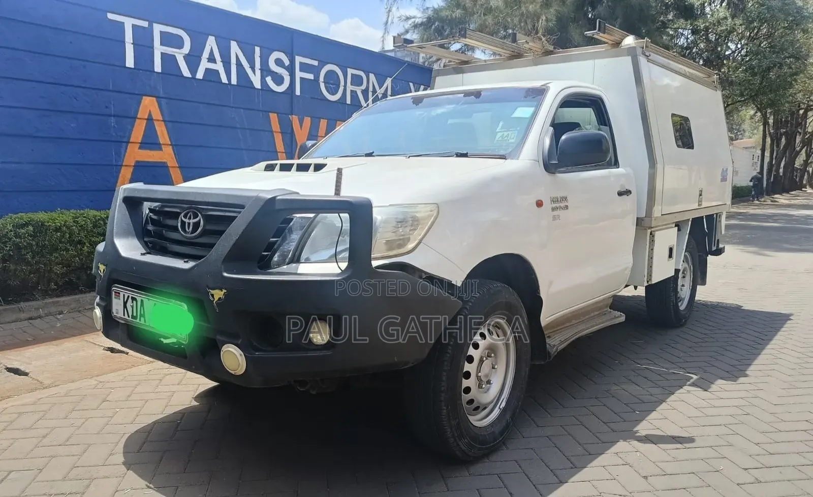Toyota Hilux 2014 White