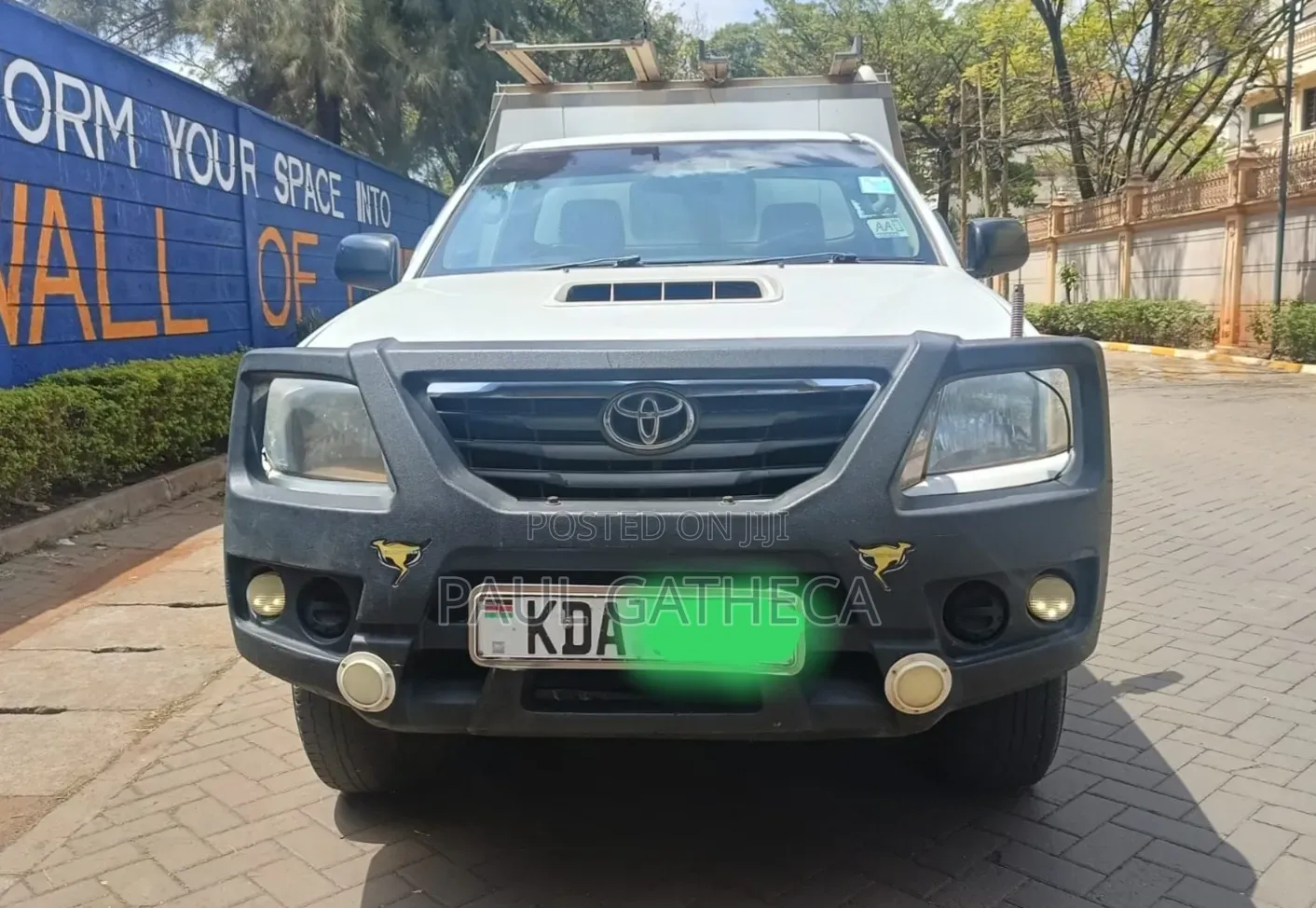 Toyota Hilux 2014 White