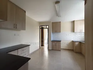 4bdrm Maisonette in Kibiku for sale