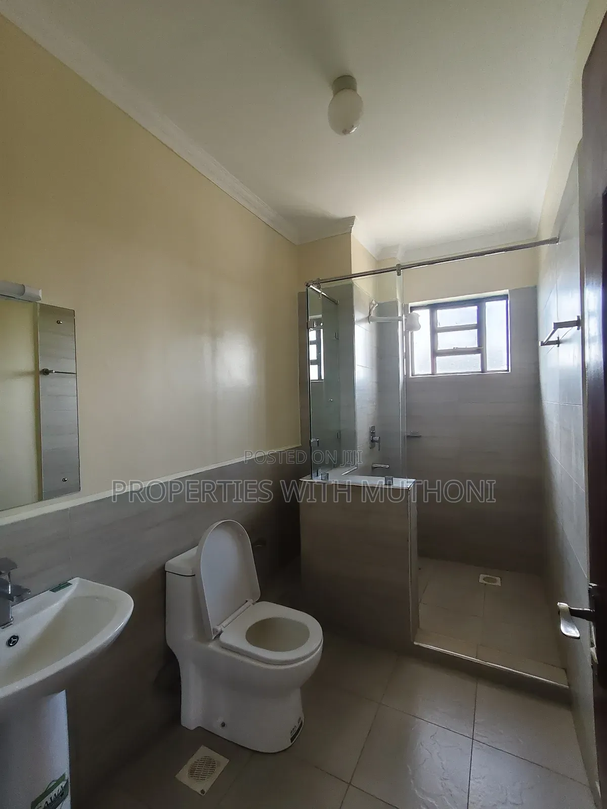 4bdrm Maisonette in Kibiku for sale