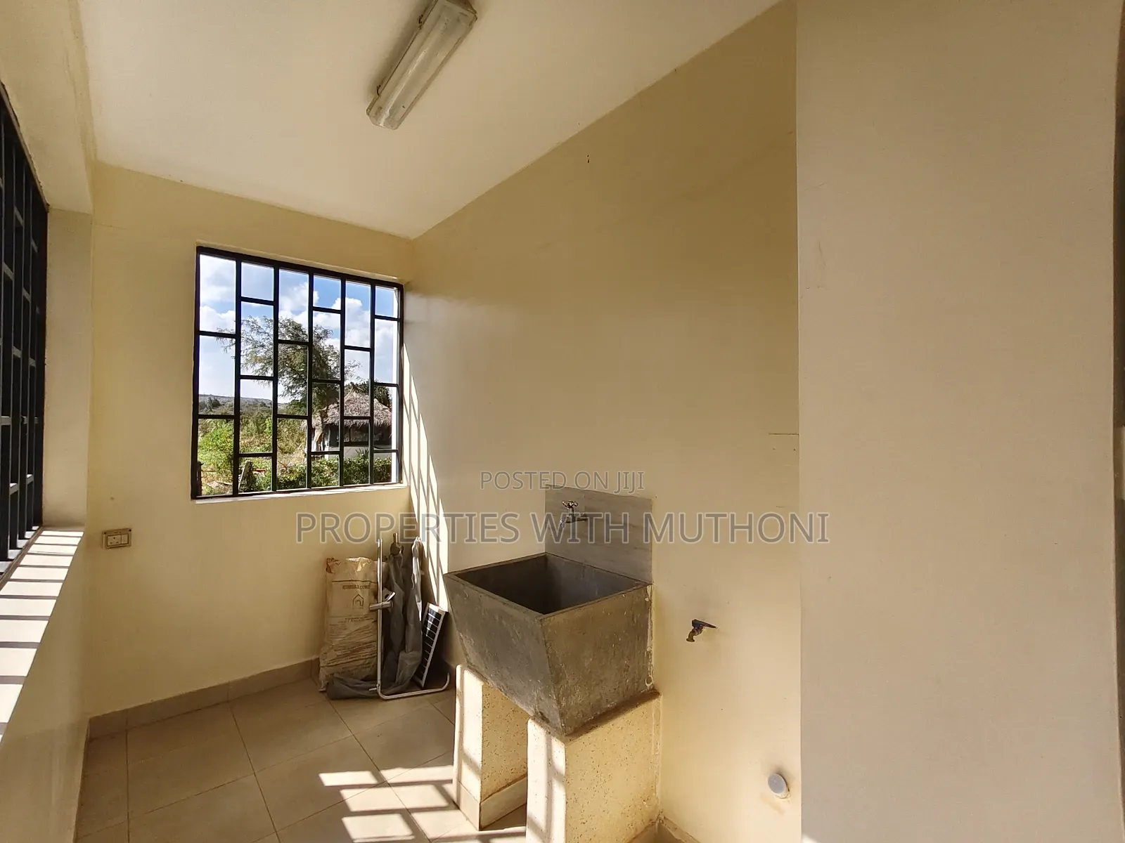 4bdrm Maisonette in Kibiku for sale