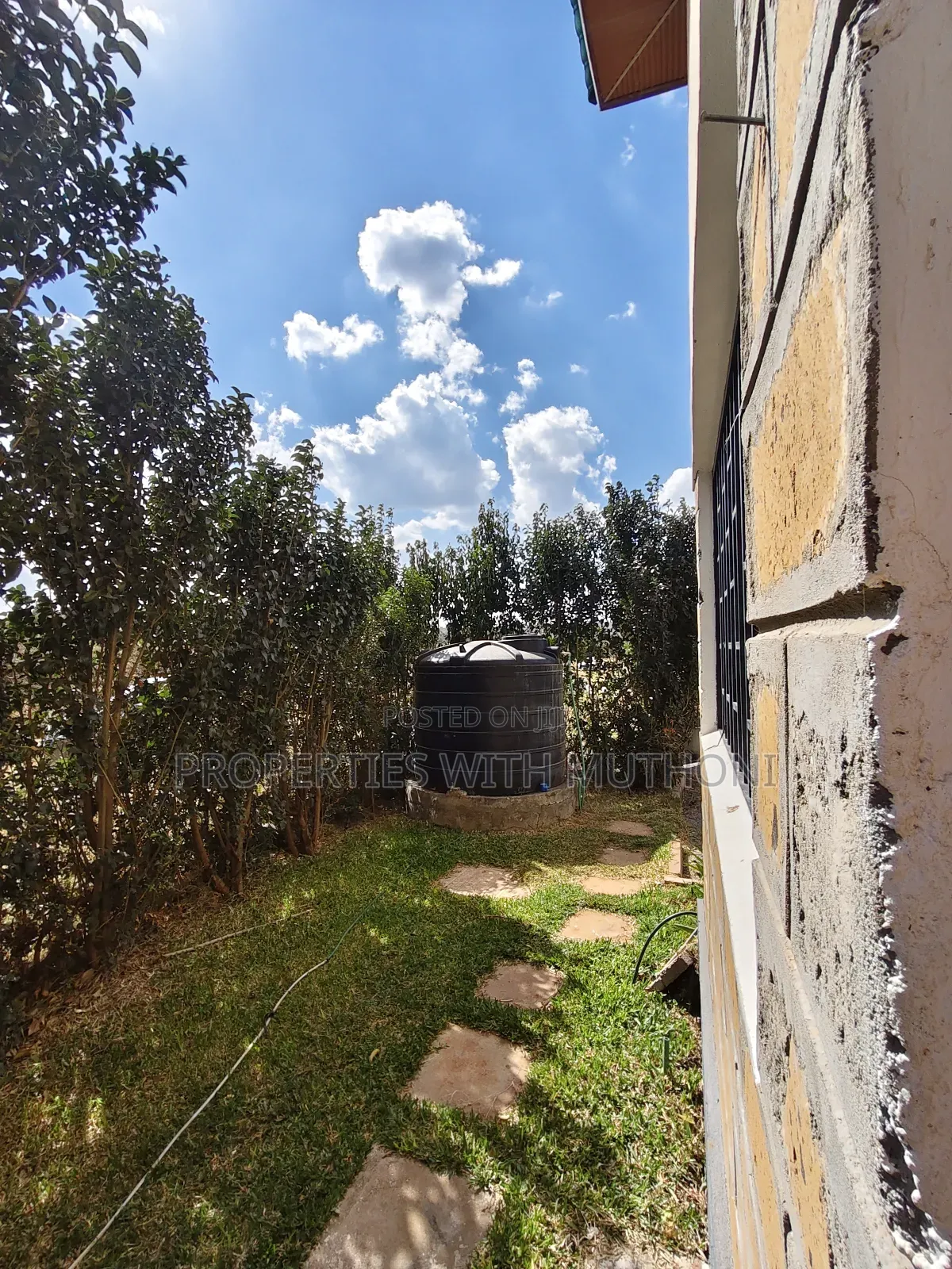 4bdrm Maisonette in Kibiku for sale