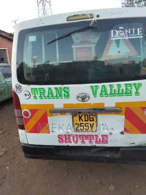 Toyota Grand HiAce 2002 White