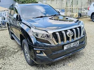 Toyota Land Cruiser Prado 2016 Black