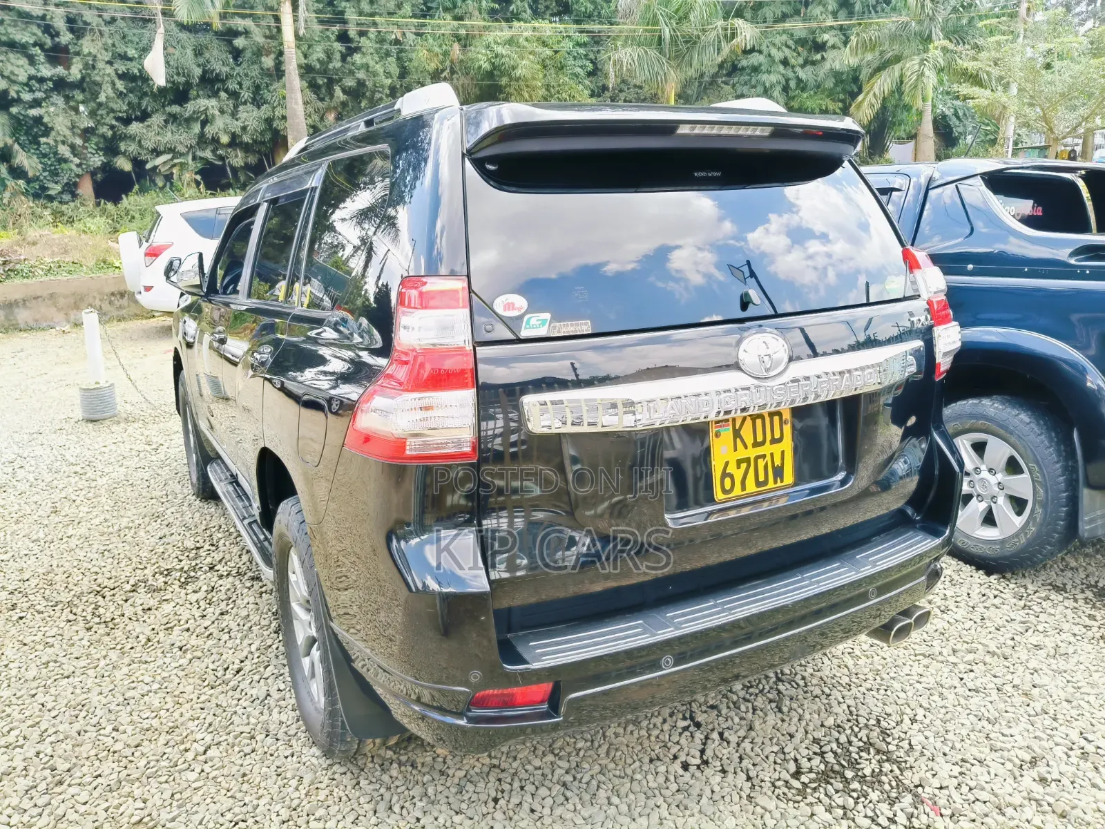 Toyota Land Cruiser Prado 2016 Black