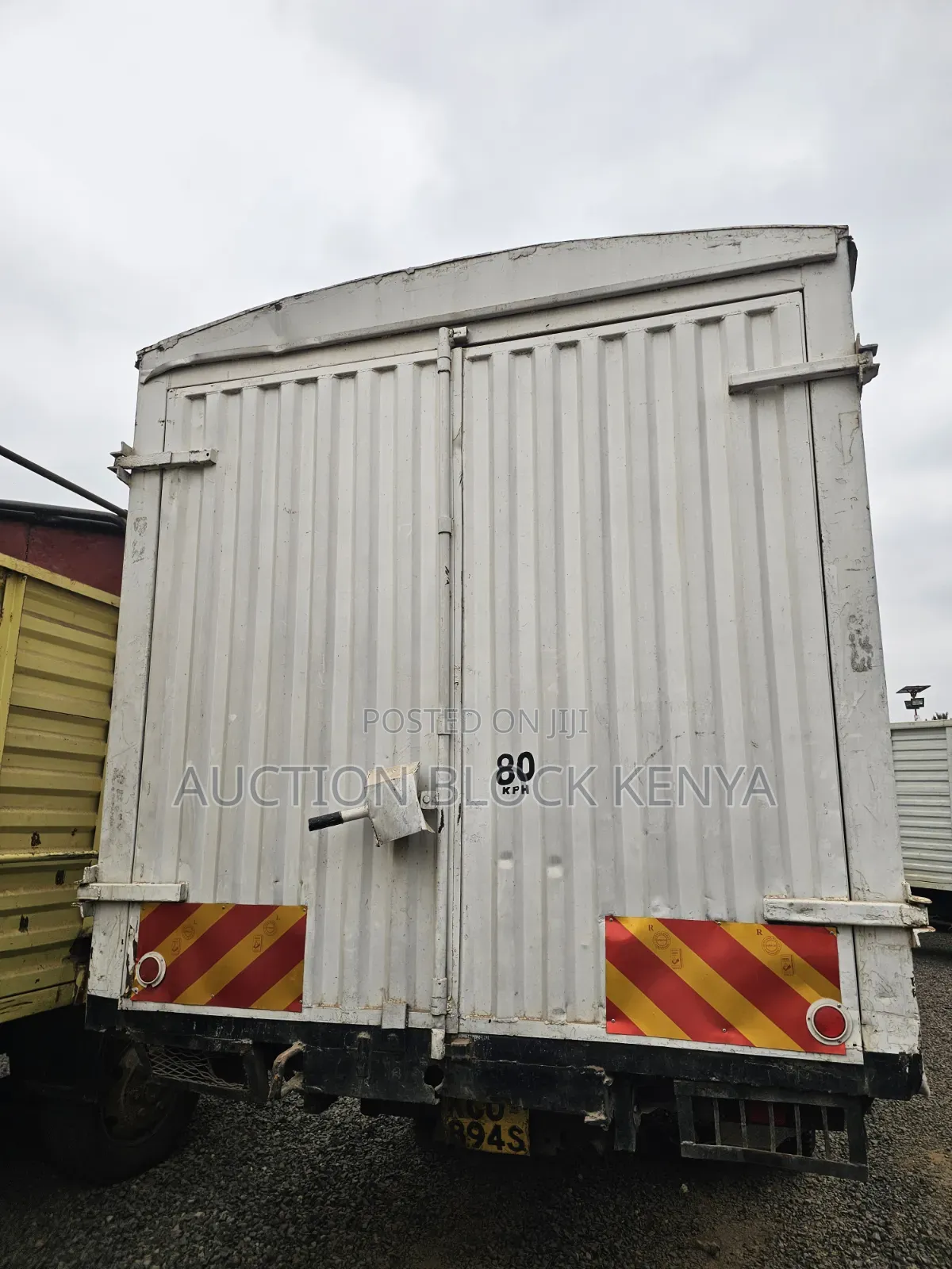 Tata LPT 1216