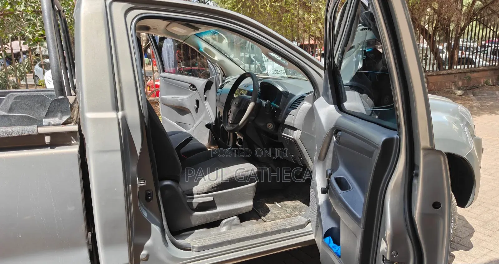 Isuzu D-MAX 2021 Gray