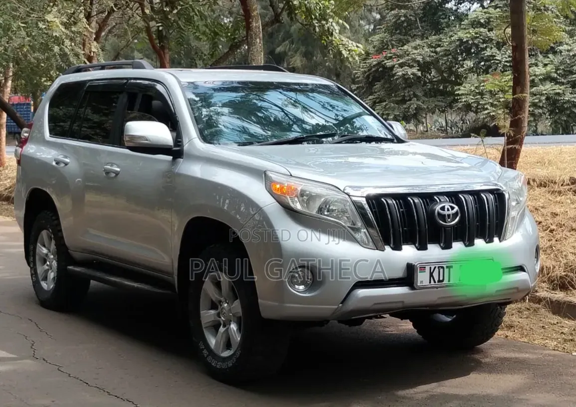 Toyota Land Cruiser Prado 2013 White
