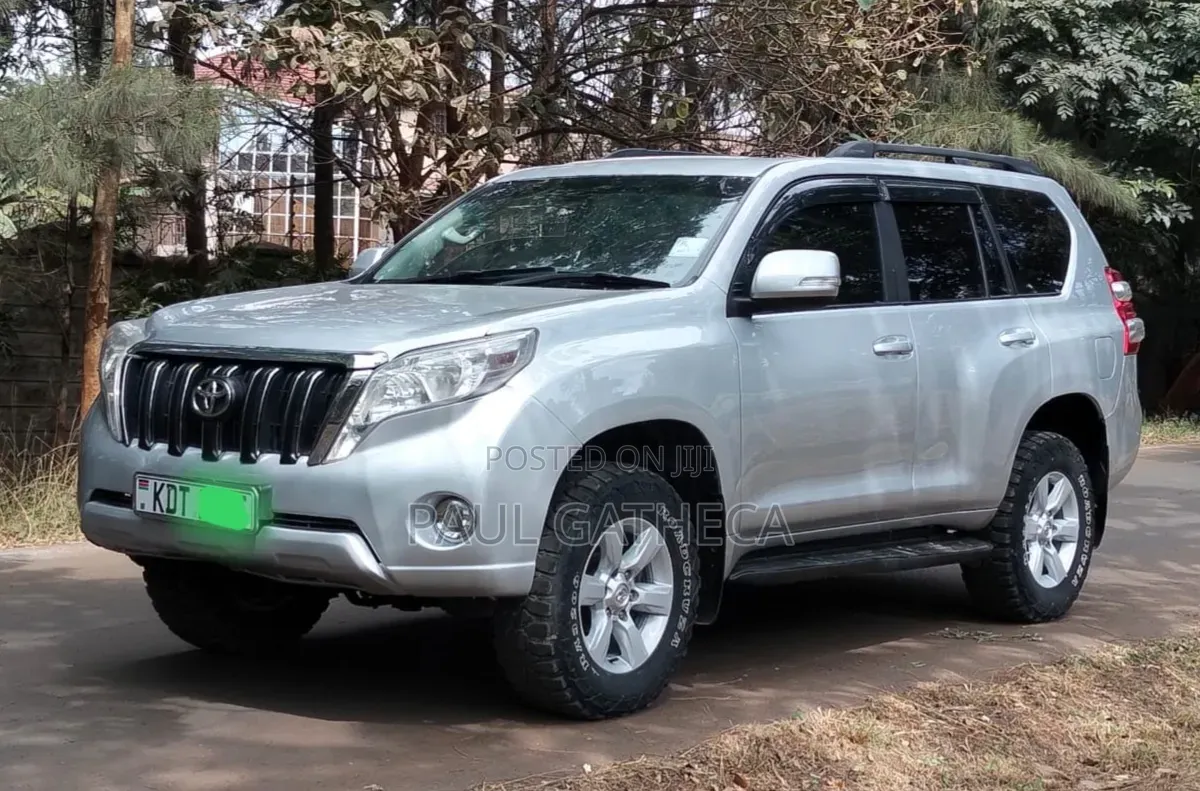Toyota Land Cruiser Prado 2013 White