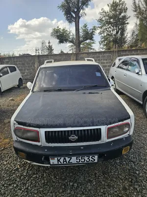 Nissan Rasheen 2000 White