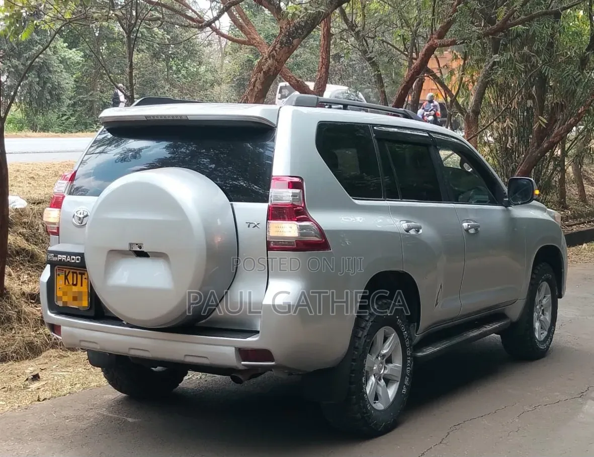 Toyota Land Cruiser Prado 2013 White