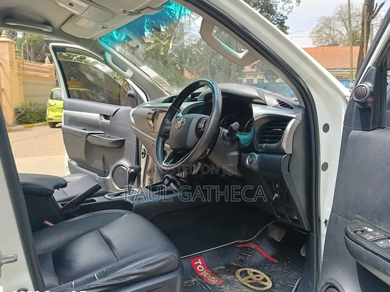 Toyota Hilux 2017 White