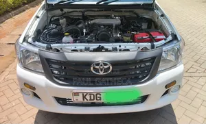 Toyota Hilux 2014 White