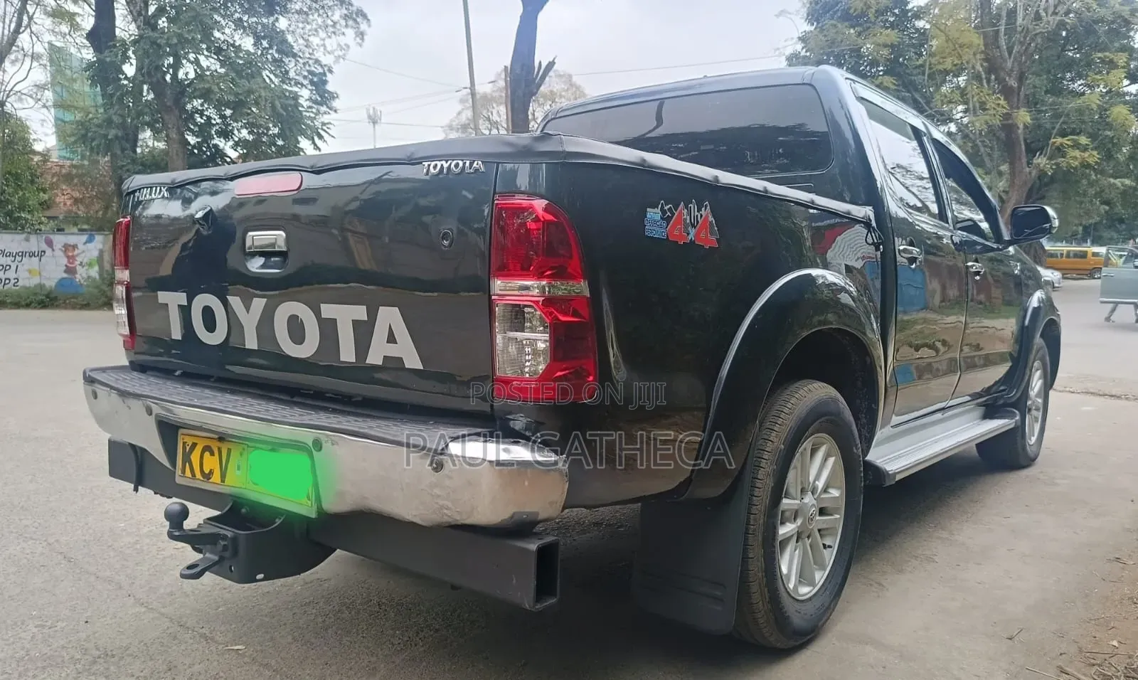 Toyota Hilux 2012 Black