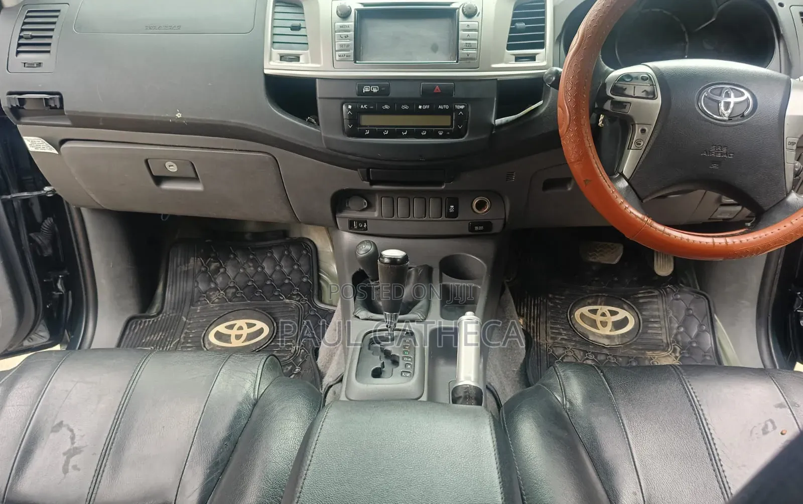 Toyota Hilux 2012 Black