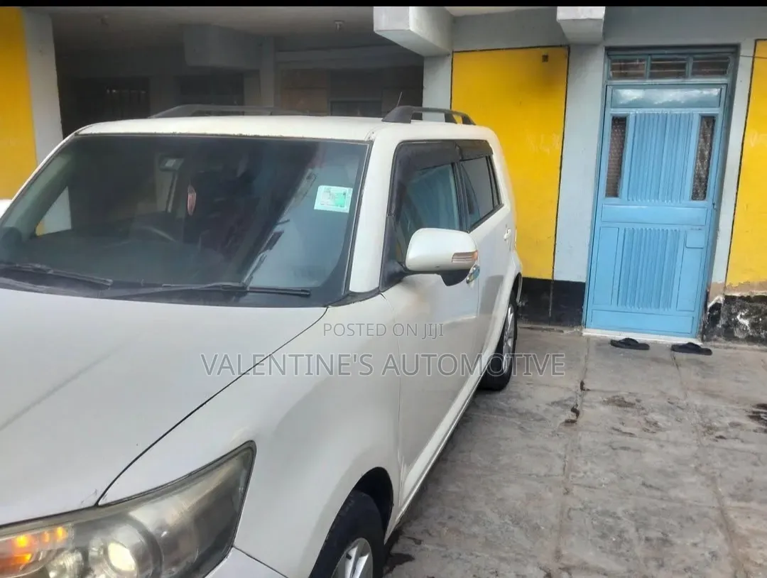 Toyota Corolla Rumion 2009 White