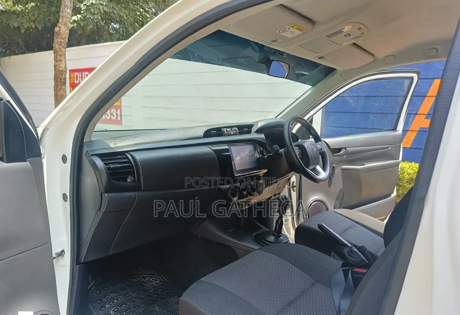 Toyota Hilux 2024 White