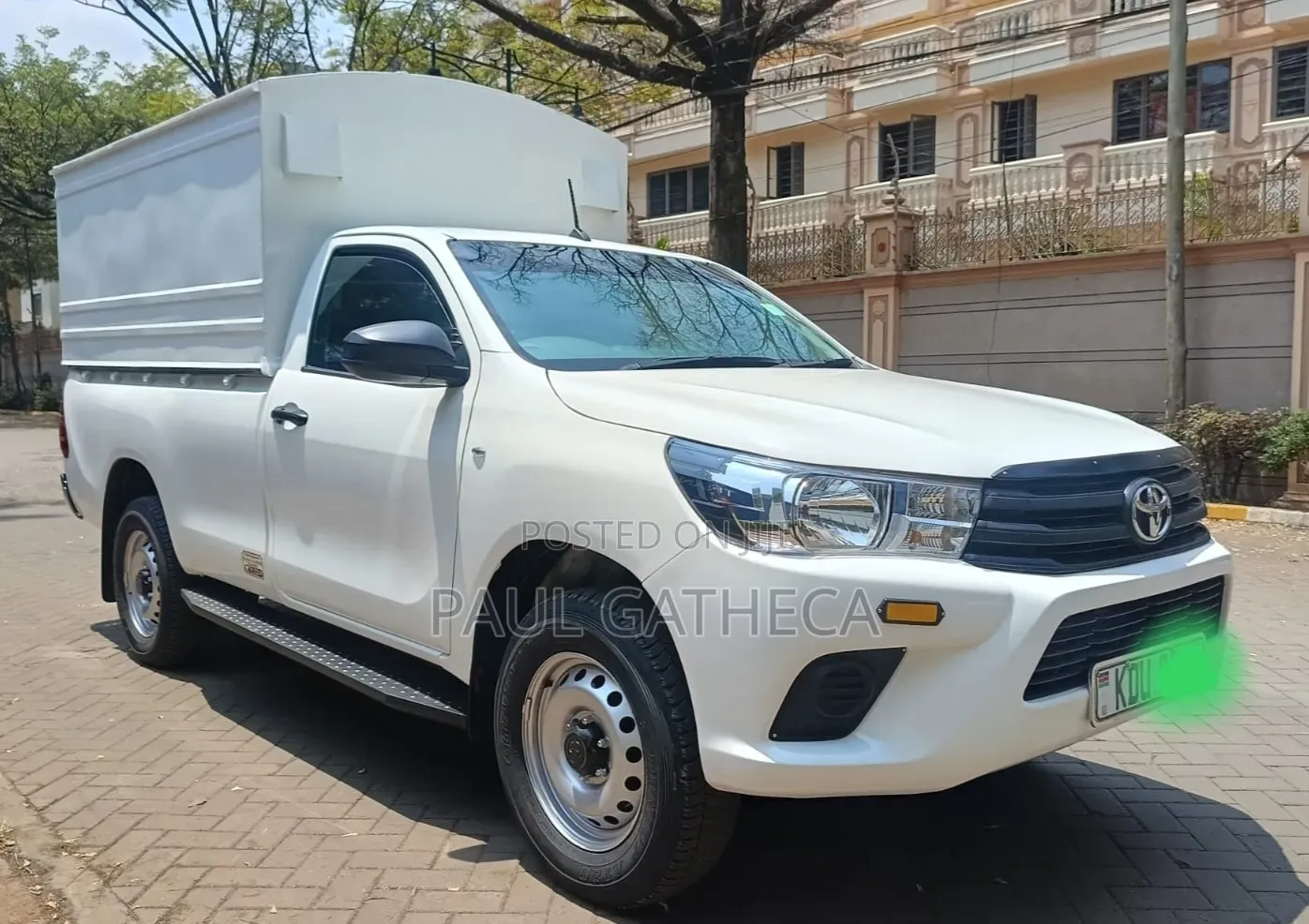 Toyota Hilux 2024 White