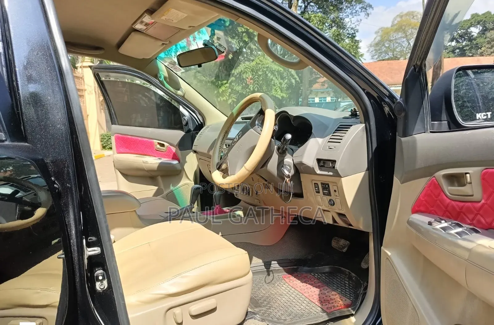 Toyota Hilux 2011 Black