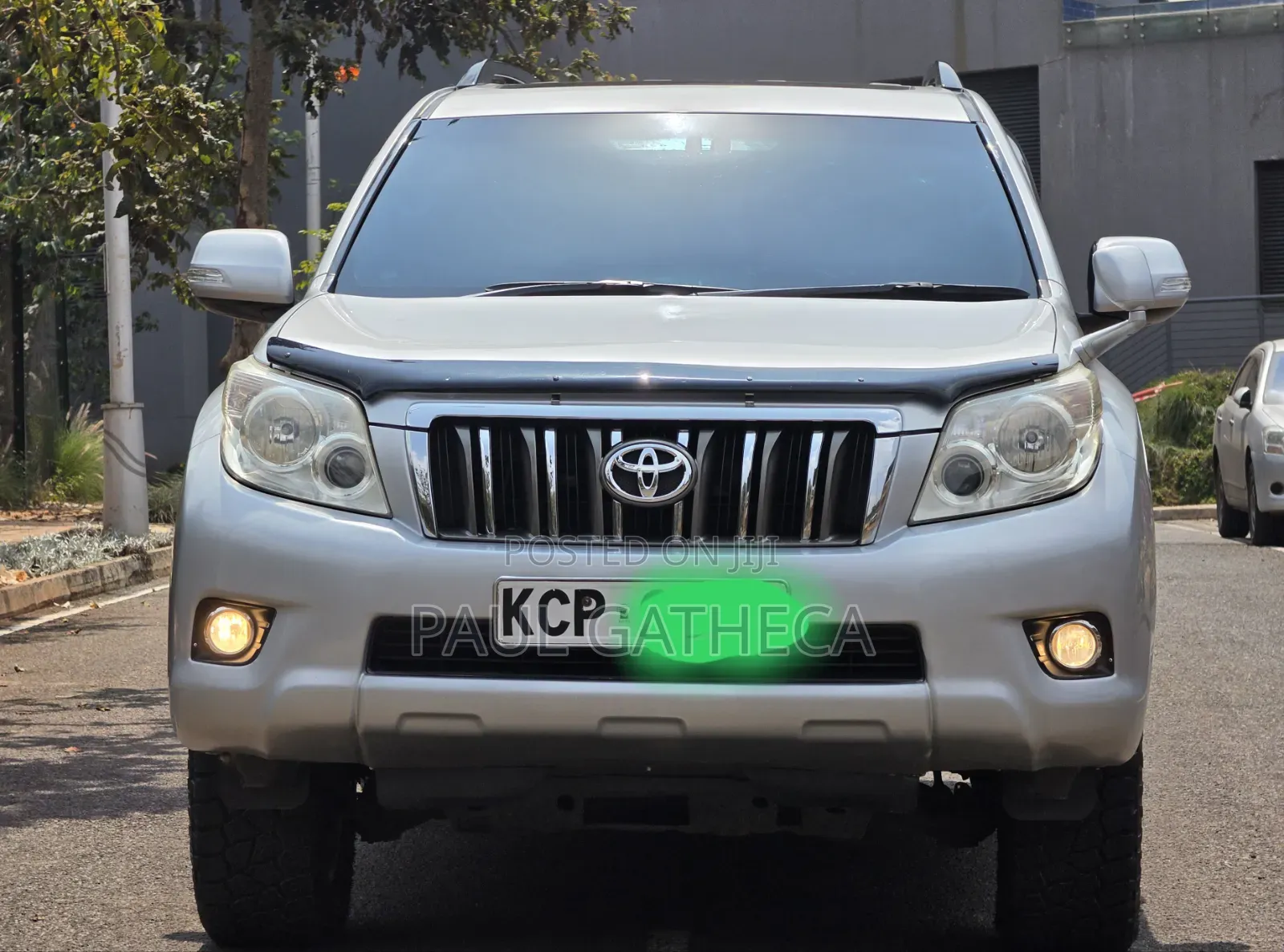 Toyota Land Cruiser Prado 2011 White