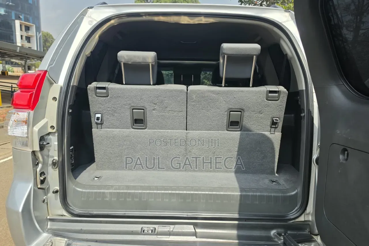Toyota Land Cruiser Prado 2011 White