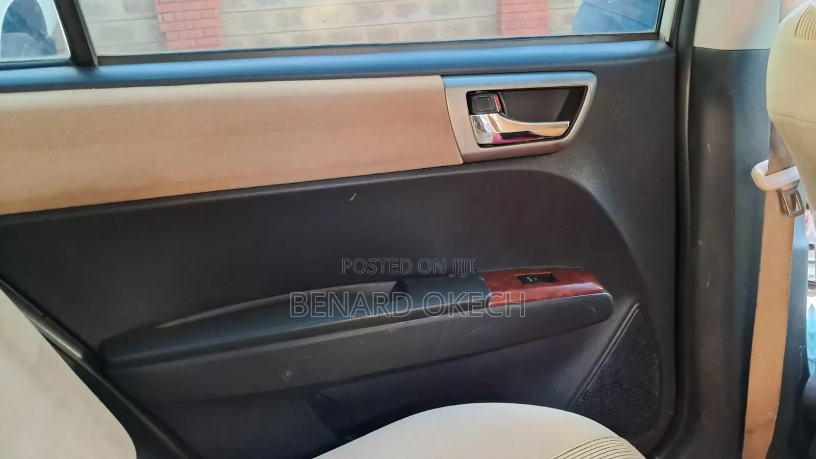 Toyota Axio 2013 Gold
