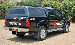 Toyota Hilux 2012 Black