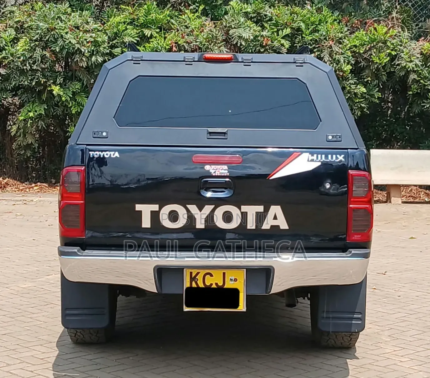 Toyota Hilux 2012 Black