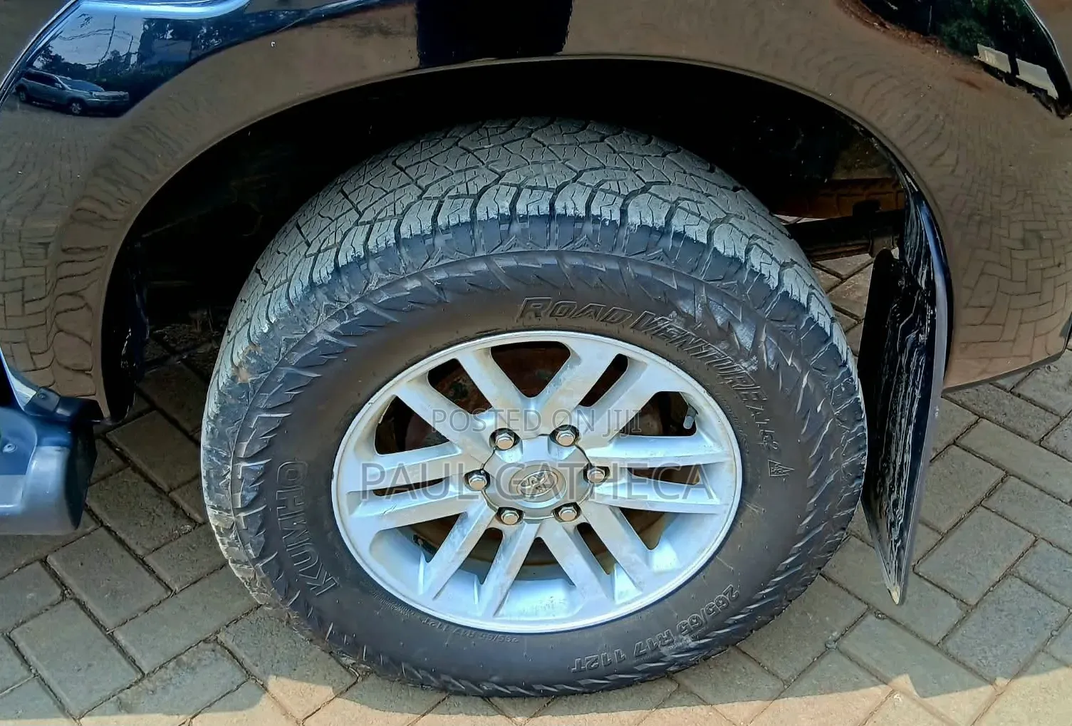 Toyota Hilux 2012 Black