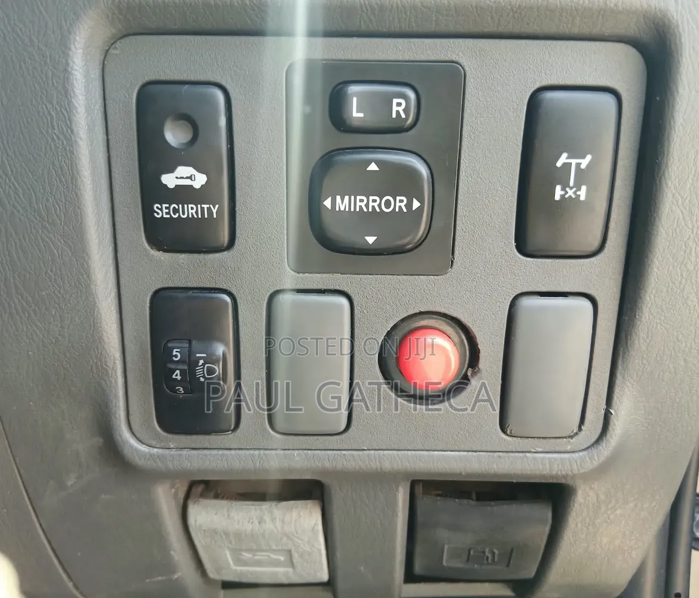 Toyota Hilux 2012 Black