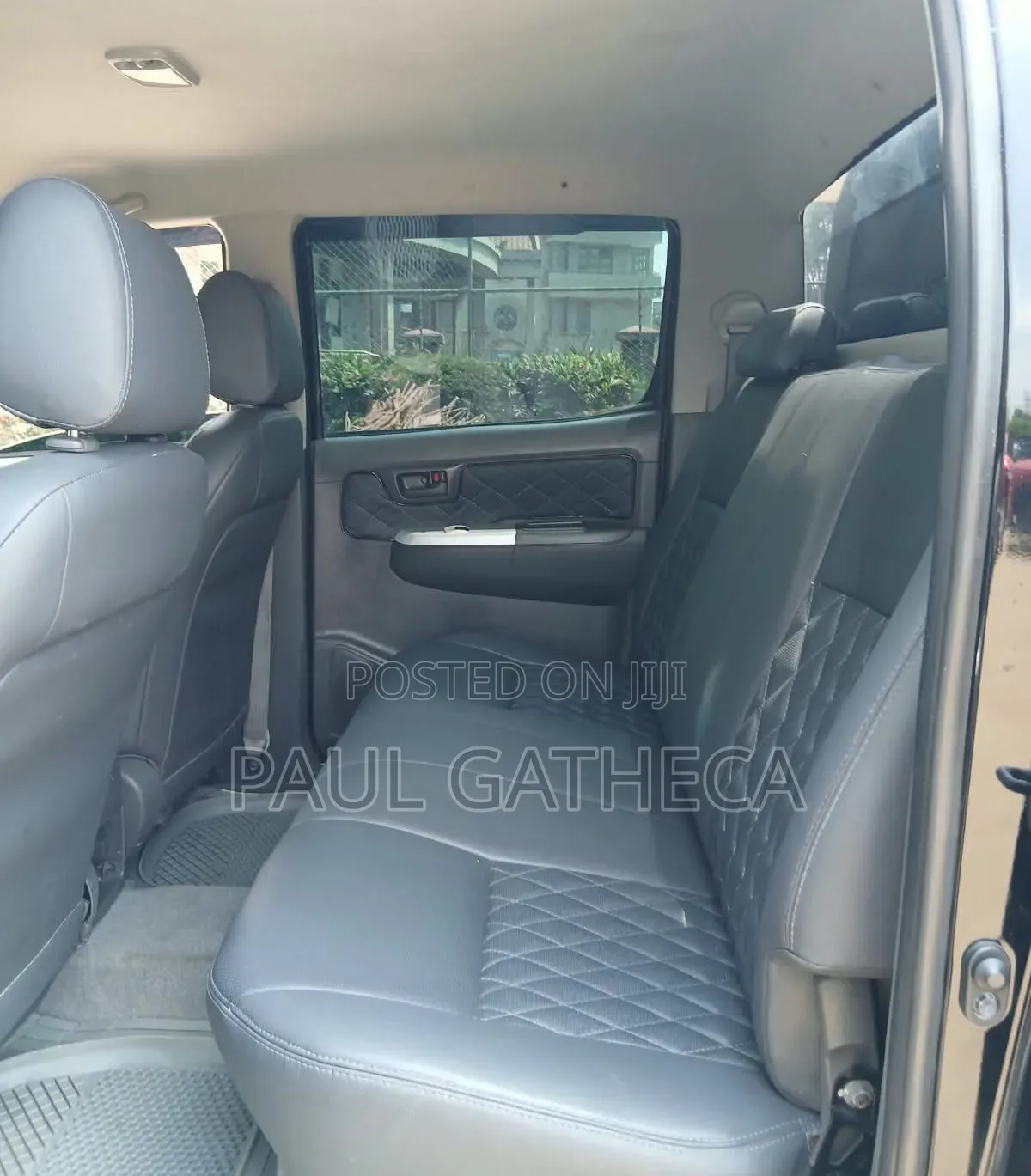 Toyota Hilux 2012 Black