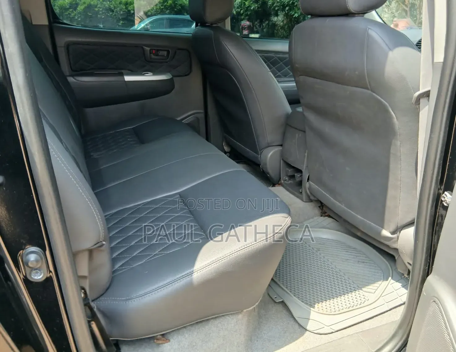 Toyota Hilux 2012 Black