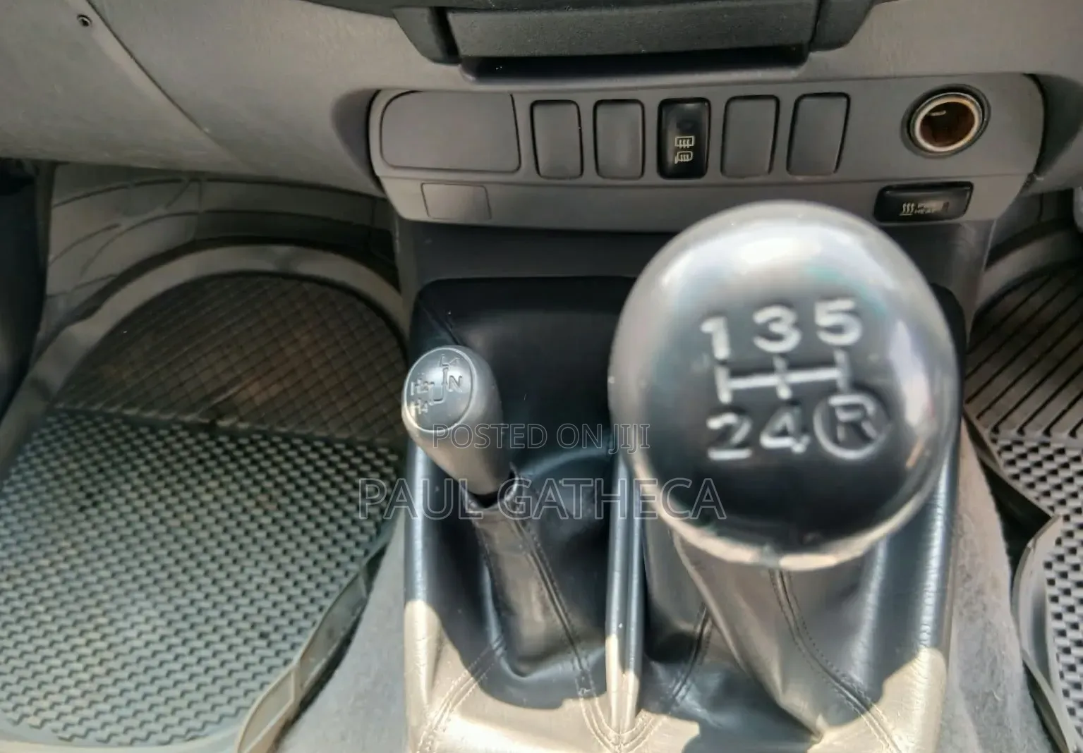 Toyota Hilux 2012 Black