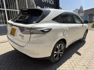 Toyota Harrier 2016 White