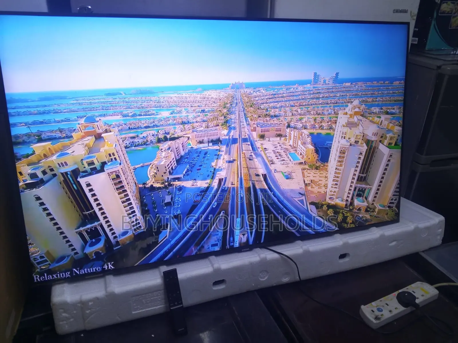 Samsung 50" Smart TV Tu8000
