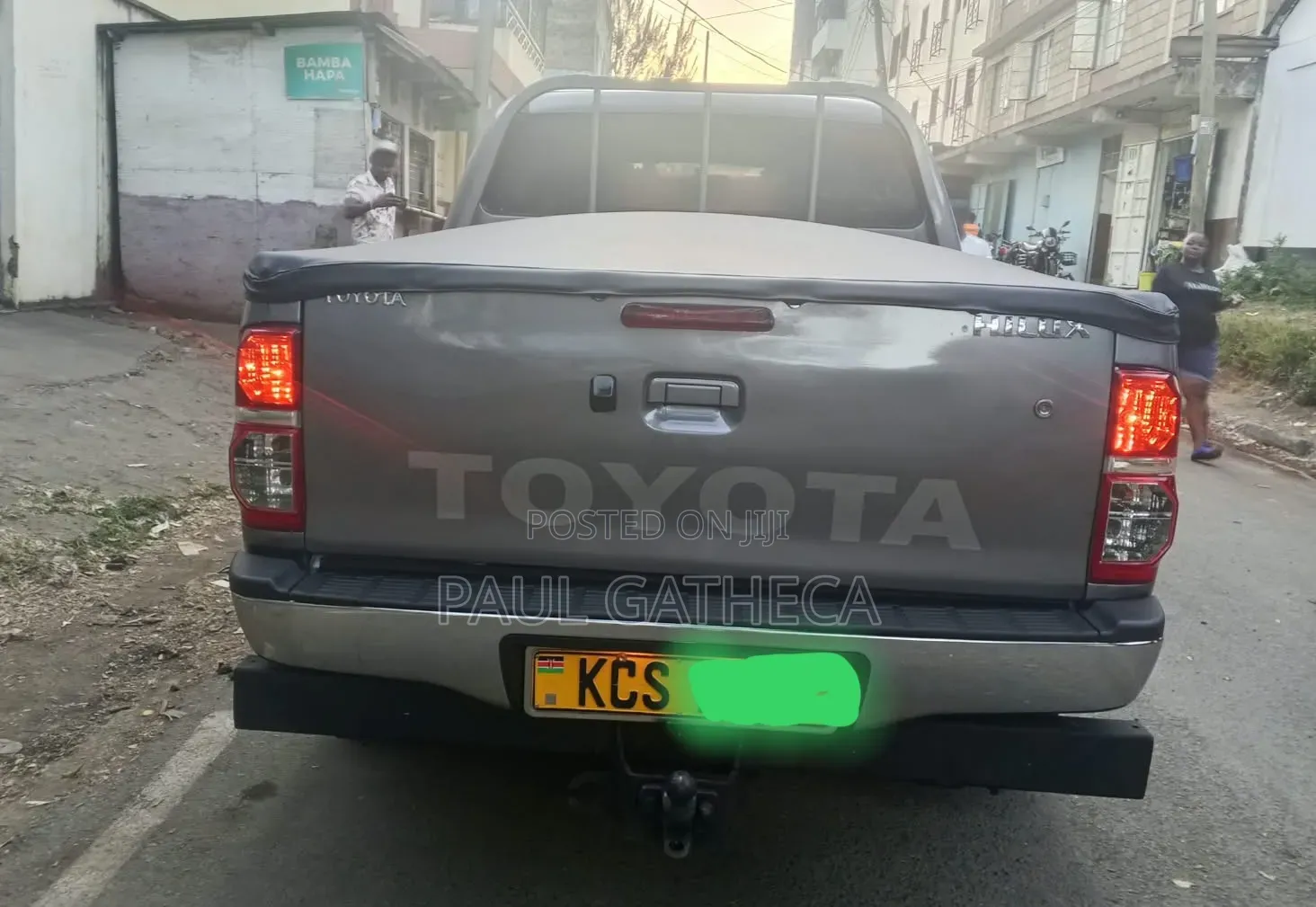 Toyota Hilux 2013 Gray