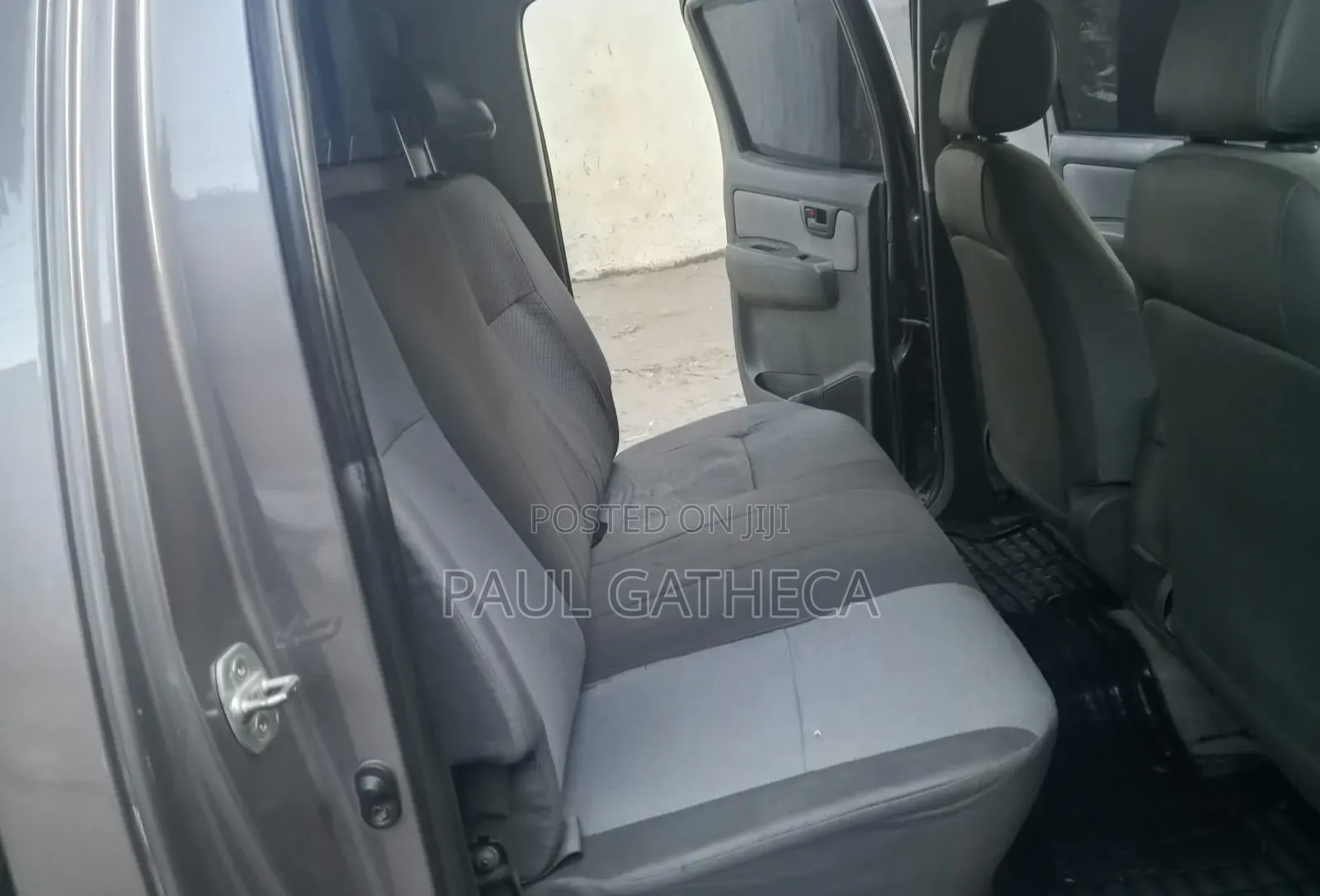 Toyota Hilux 2013 Gray