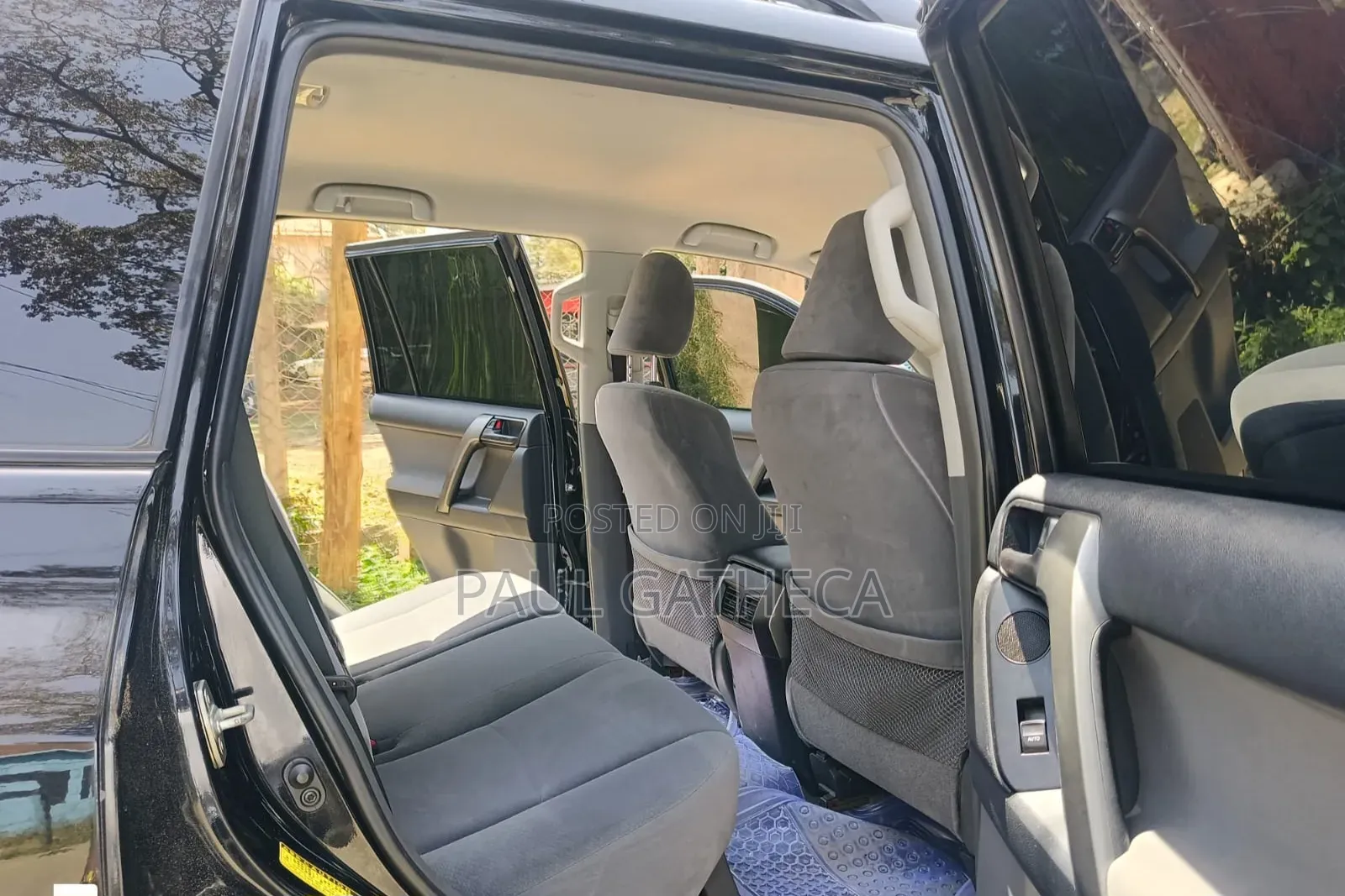 Toyota Land Cruiser Prado 2011 Black