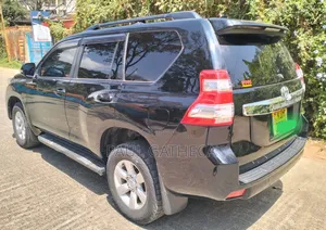 Toyota Land Cruiser Prado 2016 Gray