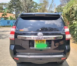 Toyota Land Cruiser Prado 2016 Gray
