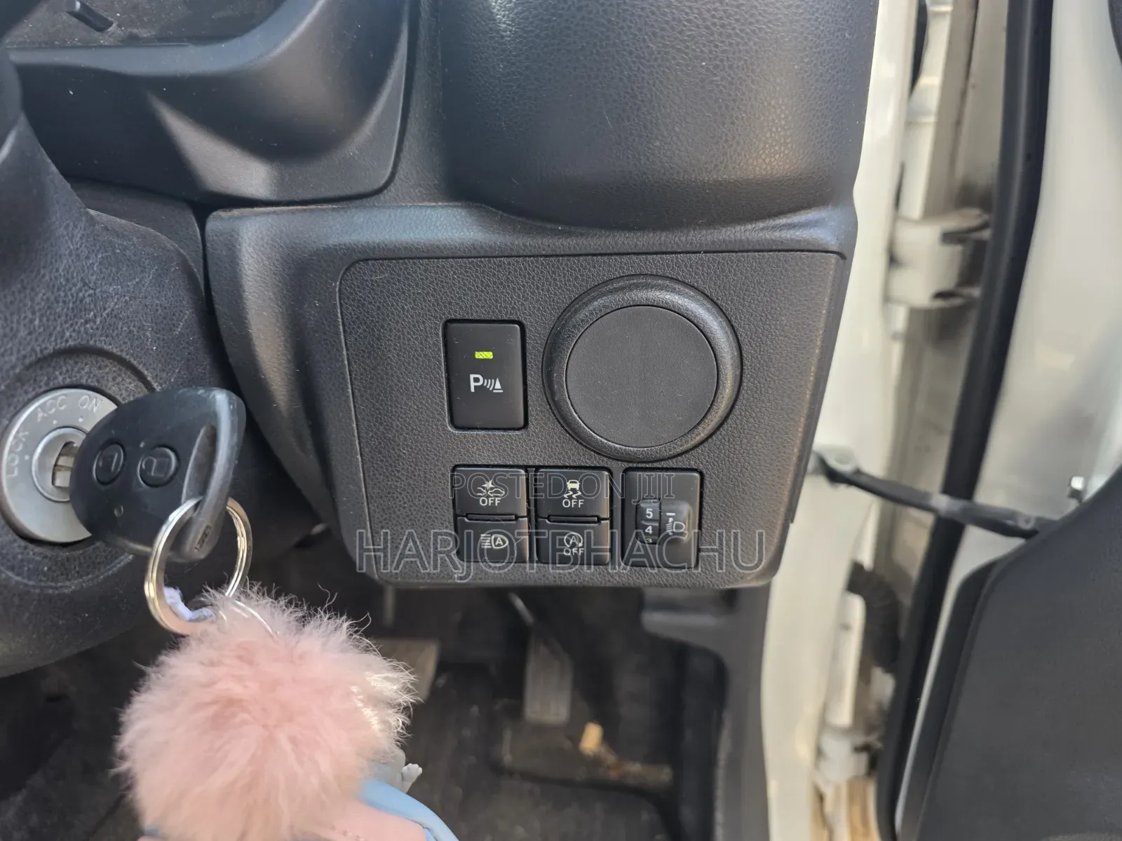 Daihatsu Mira 2019 White