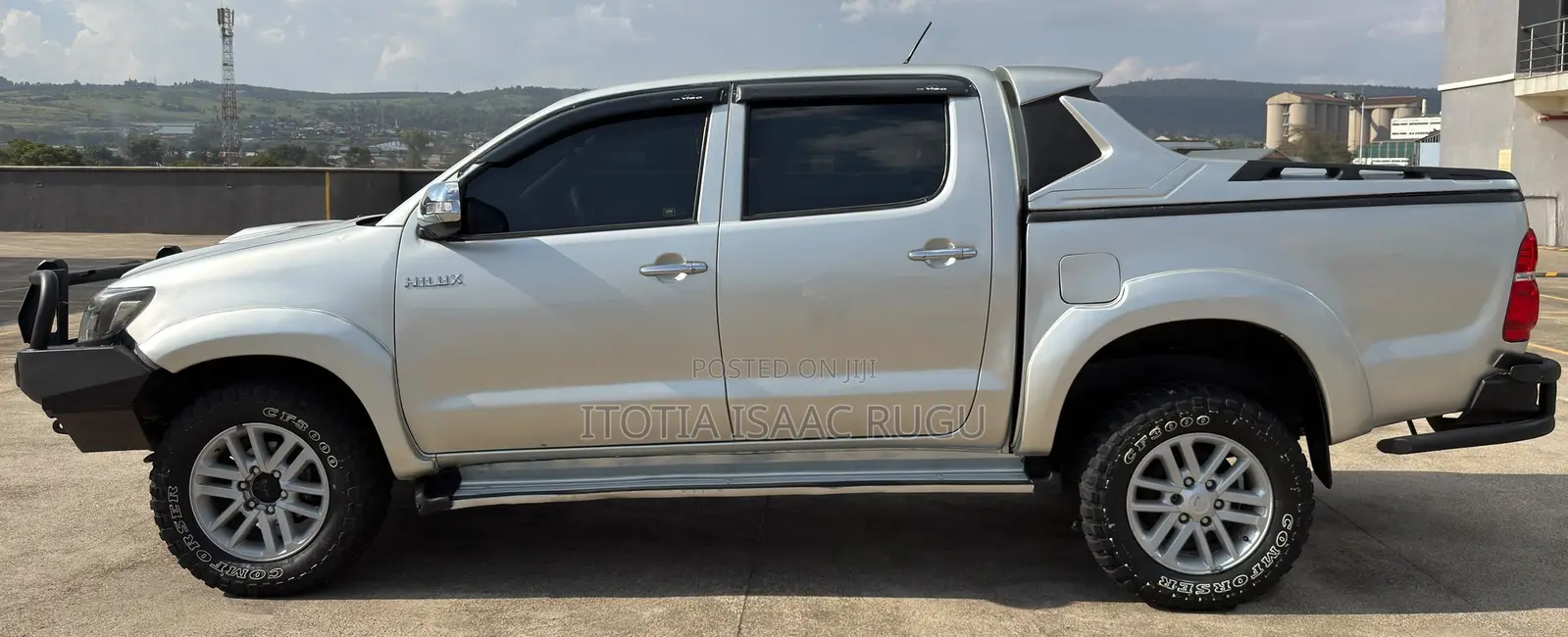 Toyota Hilux 3.0 D-4D 4x4 2014 Gold