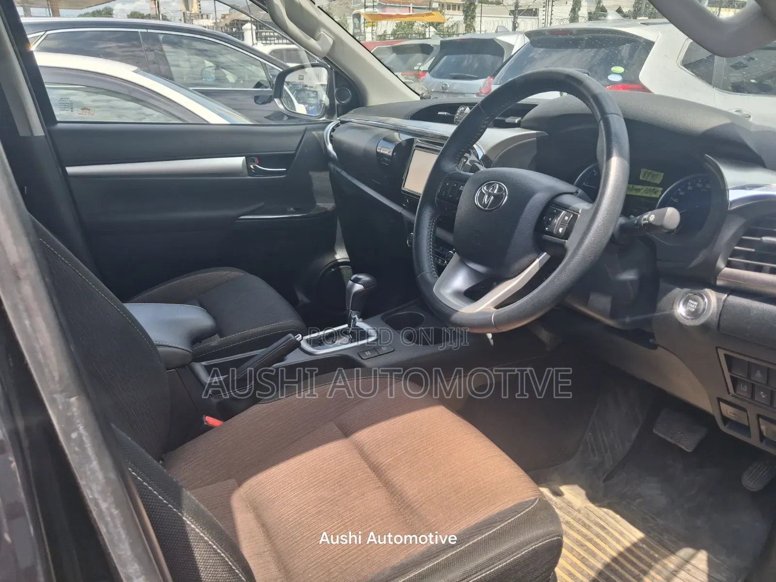 Toyota Hilux 2019 Black