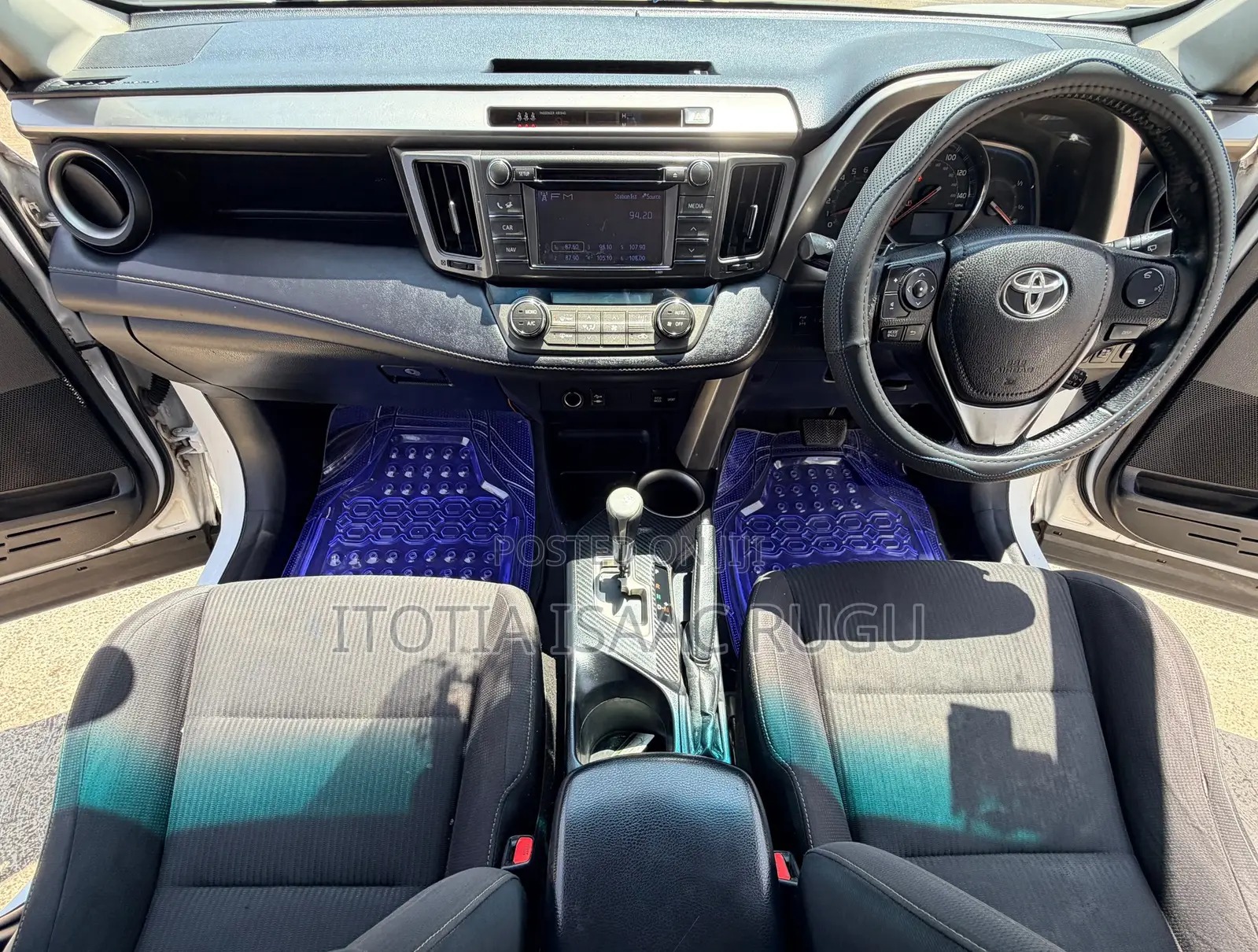 Toyota RAV4 Limited 4dr SUV AWD (2.5L 4cyl 6A) 2014 White